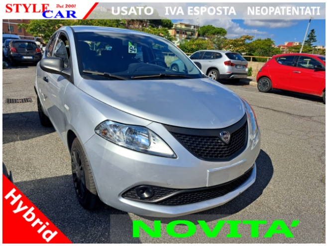 Lancia YPSILON 1.0 Hybrid 70cv Silver in vendita da Style car di Mamone Rocco